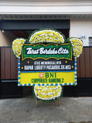 Papan Bunga Duka di Hubikosi